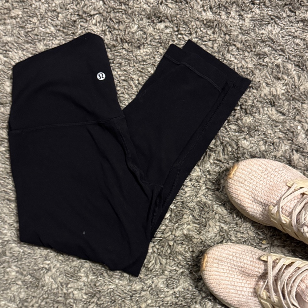 lululemon athletica cropped Black Leggings